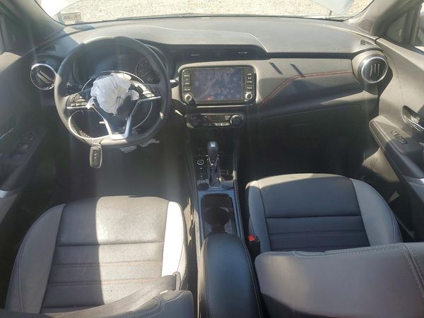 2023 NISSAN KICKS