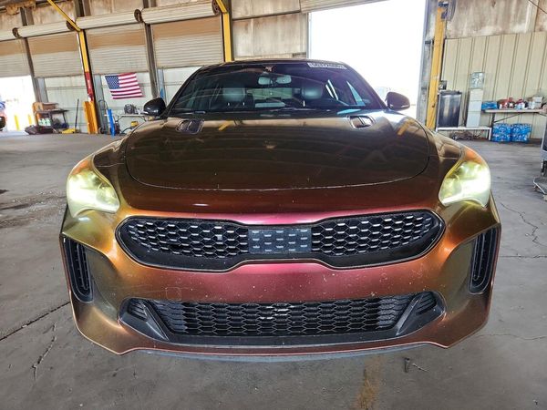 2018 KIA STINGER GT2
