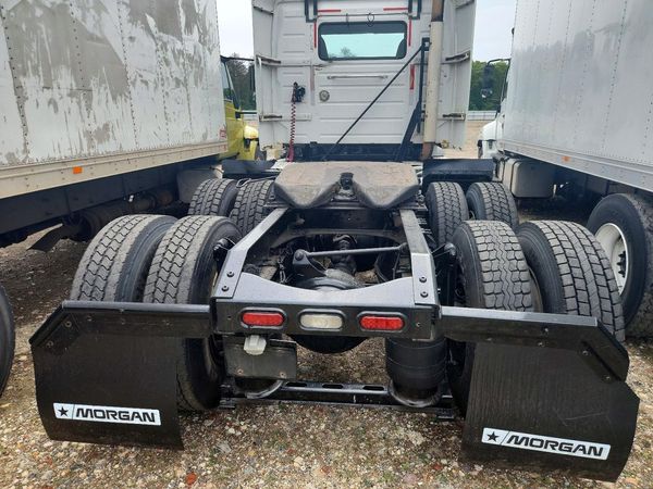 2016 VOLVO VNL