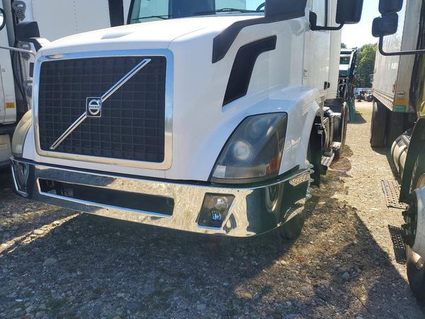 2016 VOLVO VNL