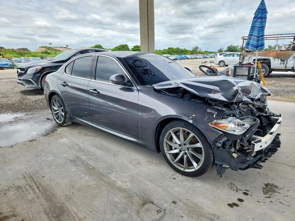 2019 ALFA ROMEO GIULIA RWD