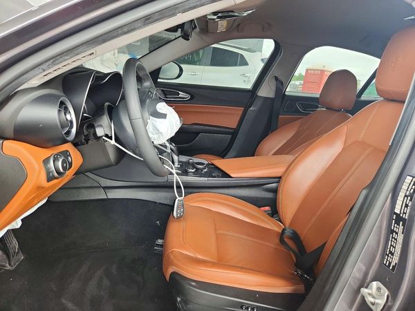 2019 ALFA ROMEO GIULIA RWD