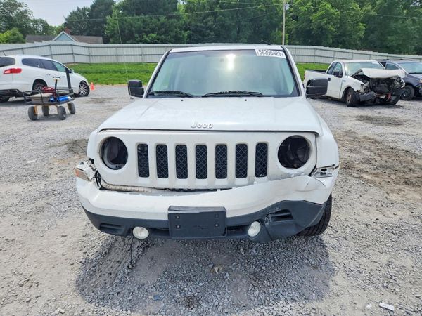 2015 JEEP PATRIOT LATITUDE 4X4