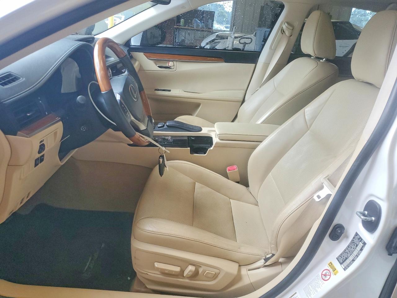 2014 LEXUS ES 300h