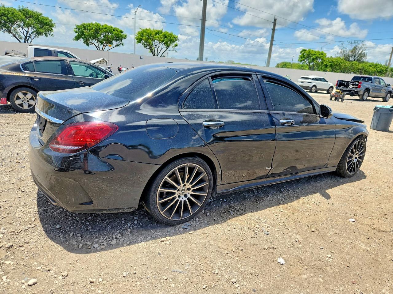 2019 MERCEDES-BENZ C C300