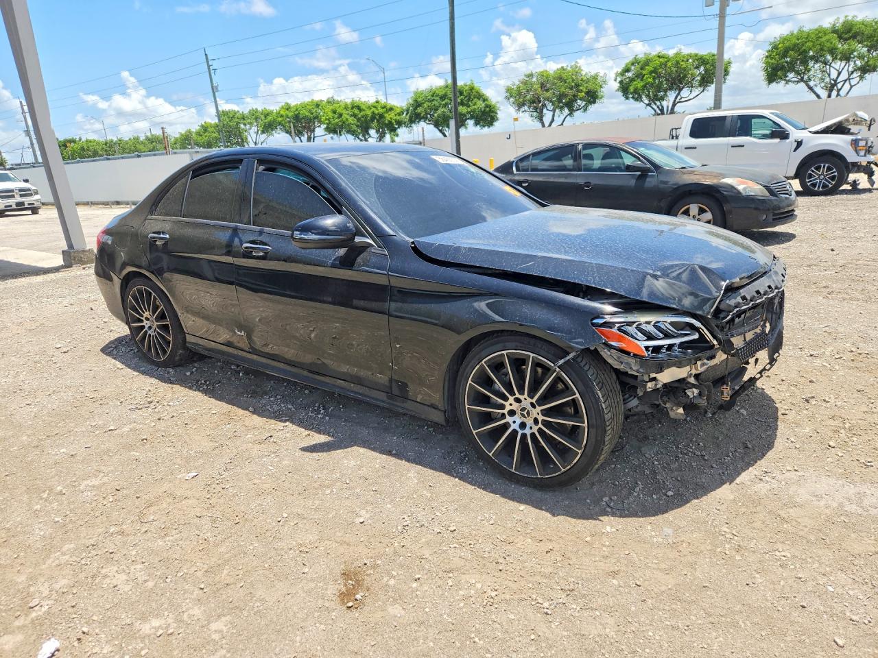 2019 MERCEDES-BENZ C C300
