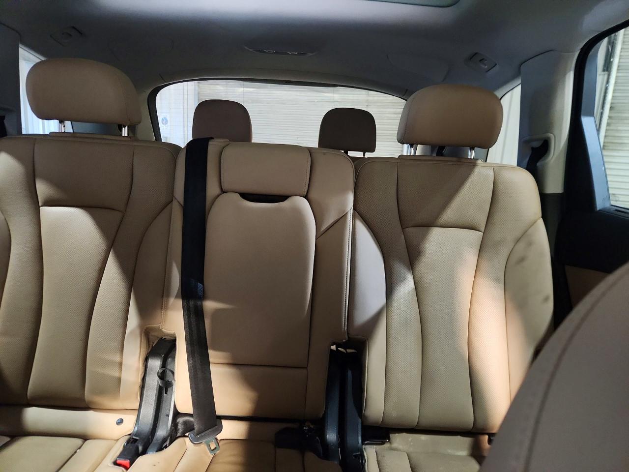 2021 AUDI Q7 quattro Premium Plus
