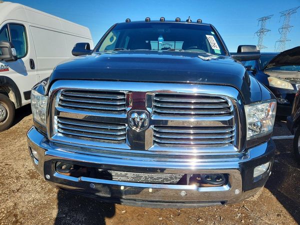 2017 RAM 2500 SLT MEGA CAB 4X4