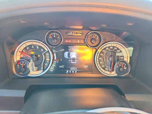 2017 RAM 2500 SLT MEGA CAB 4X4