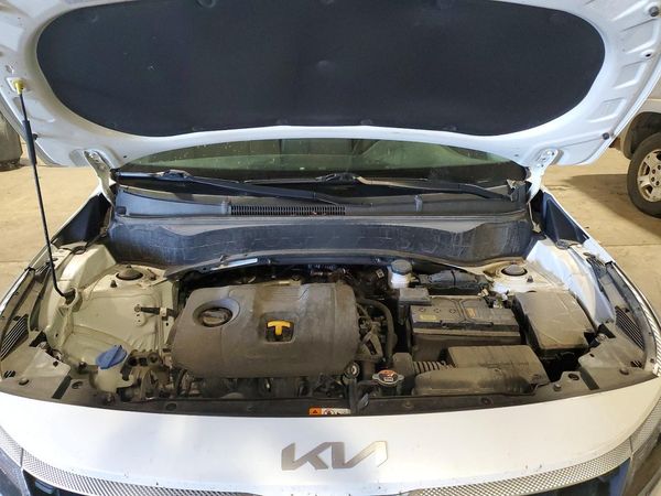 2023 KIA SELTOS LX