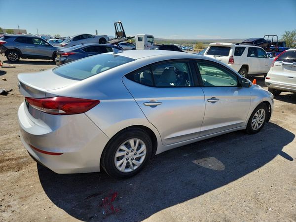 2017 HYUNDAI ELANTRA SE Base