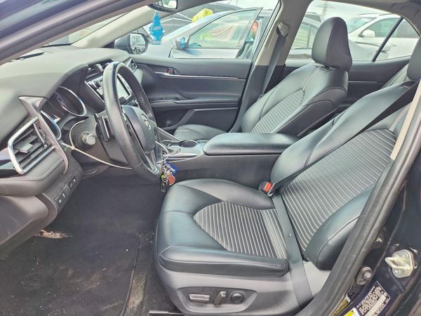 2018 TOYOTA CAMRY