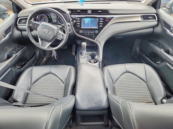 2018 TOYOTA CAMRY
