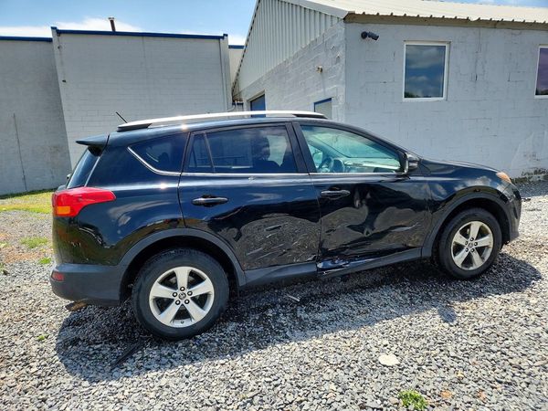2015 TOYOTA RAV4
