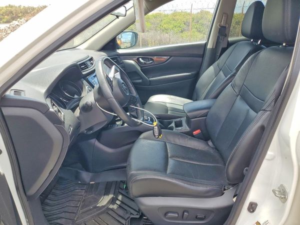 2020 NISSAN ROGUE — DENT