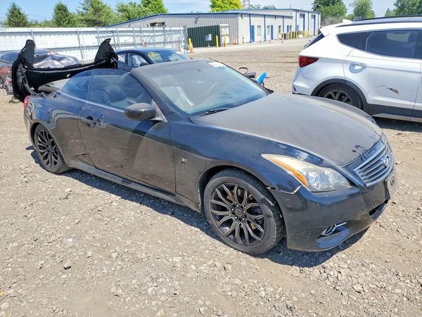 2015 INFINITI Q60 CONVERTIBLE