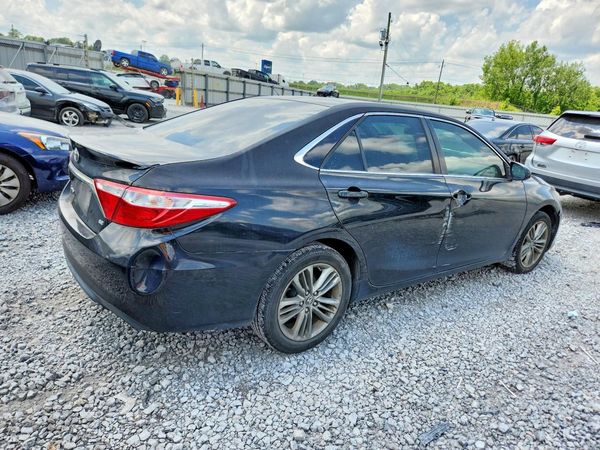 2015 TOYOTA CAMRY