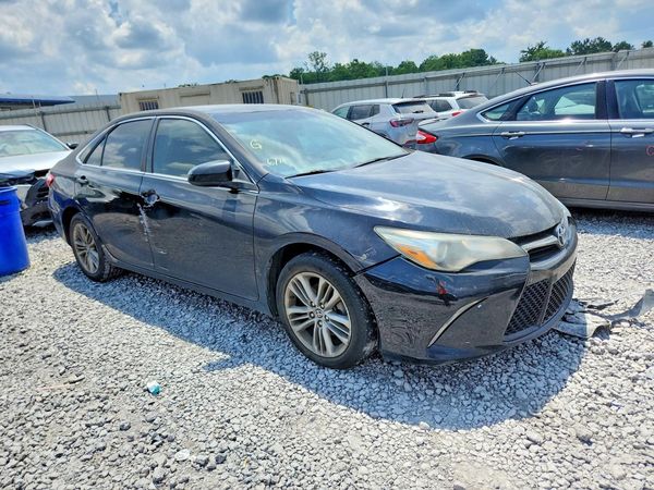 2015 TOYOTA CAMRY