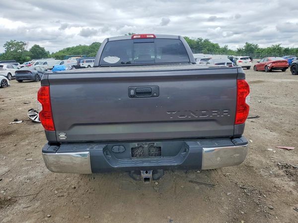 2015 TOYOTA TUNDRA SR5 Grade