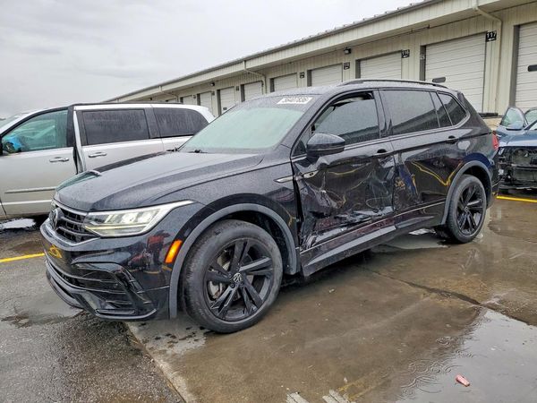 2023 VOLKSWAGEN TIGUAN SE R-Line Black