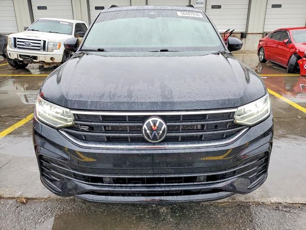 2023 VOLKSWAGEN TIGUAN SE R-Line Black