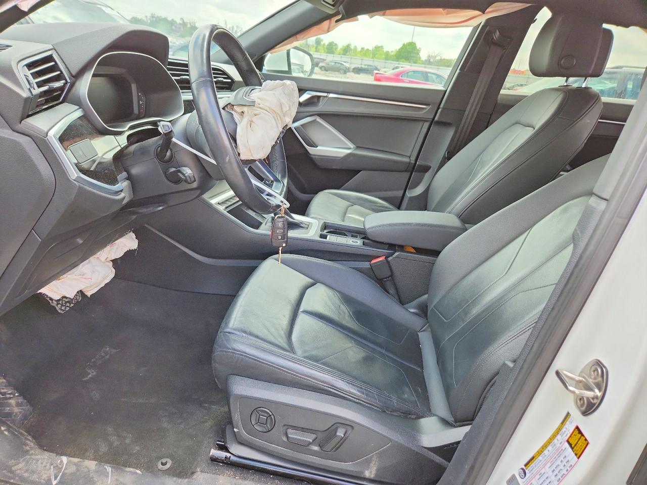 2021 AUDI Q3 quattro Premium