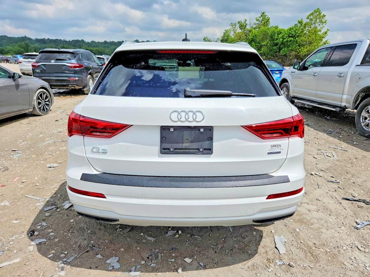 2021 AUDI Q3 quattro Premium