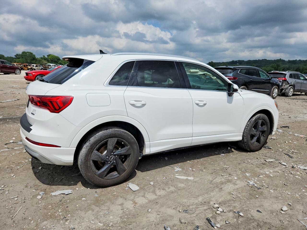 2021 AUDI Q3 quattro Premium