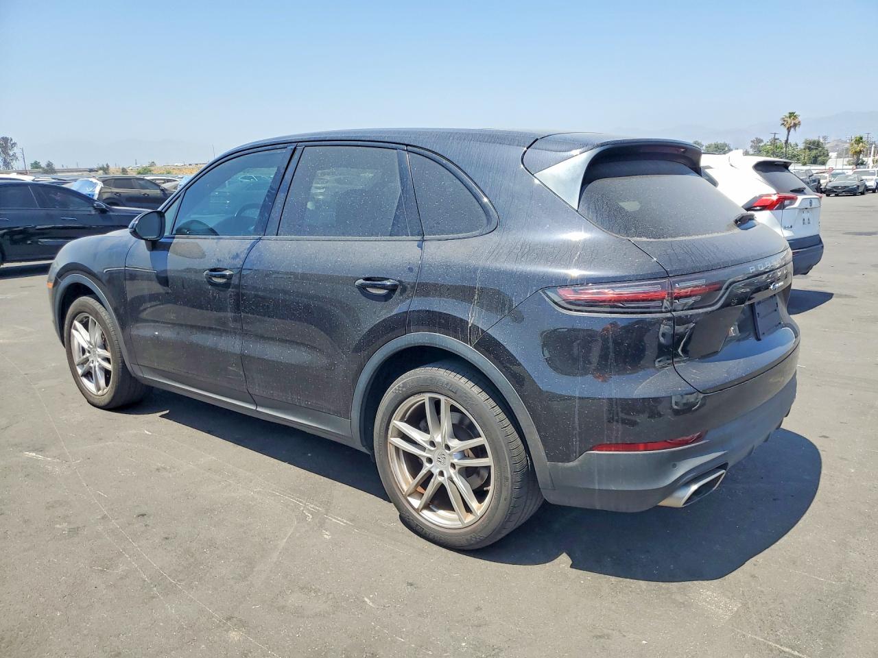 2019 PORSCHE CAYENNE