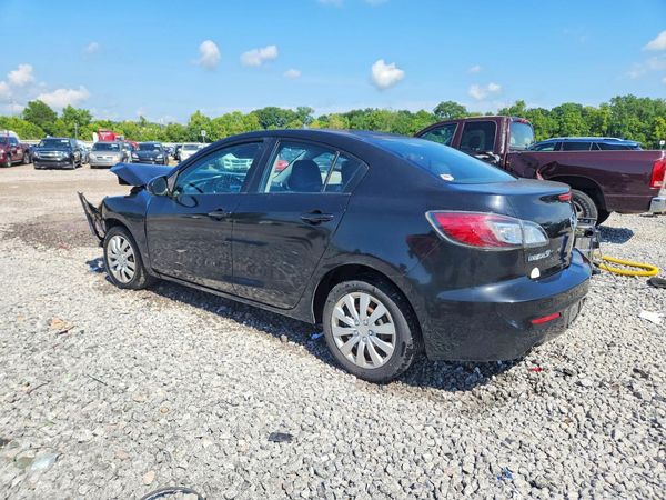 2013 MAZDA 3