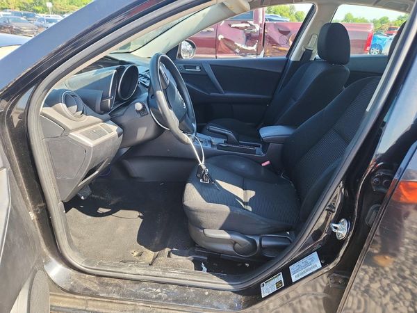 2013 MAZDA 3