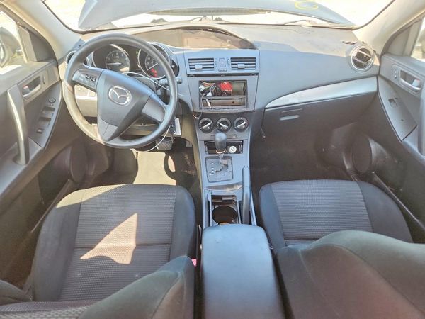 2013 MAZDA 3