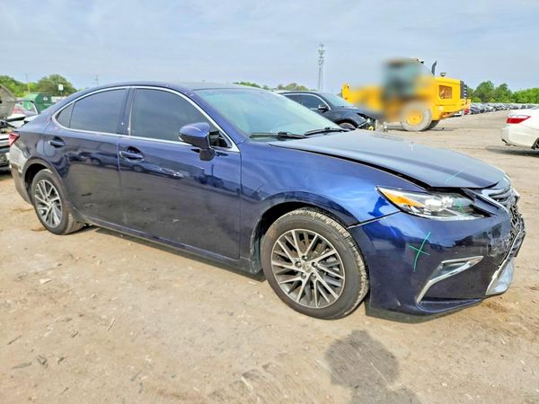 2017 LEXUS ES