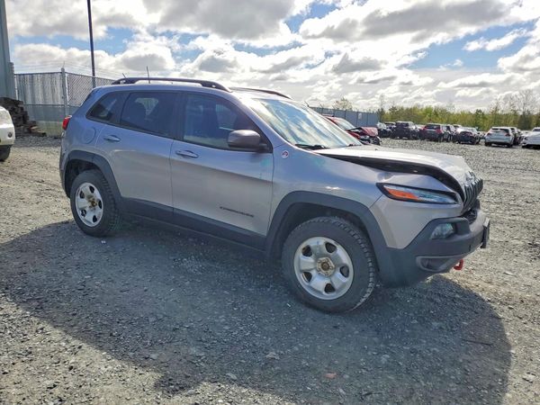 2018 JEEP CHEROKEE TRAILHAWK 4X4