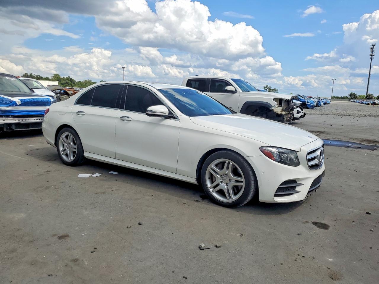 2017 MERCEDES-BENZ E E300