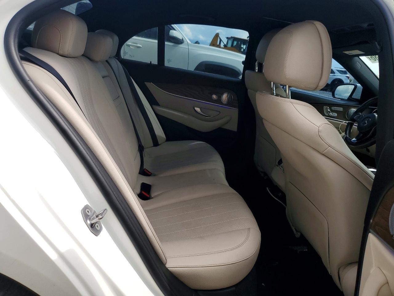 2017 MERCEDES-BENZ E E300