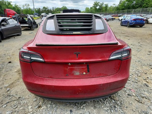 2018 TESLA MODEL 3