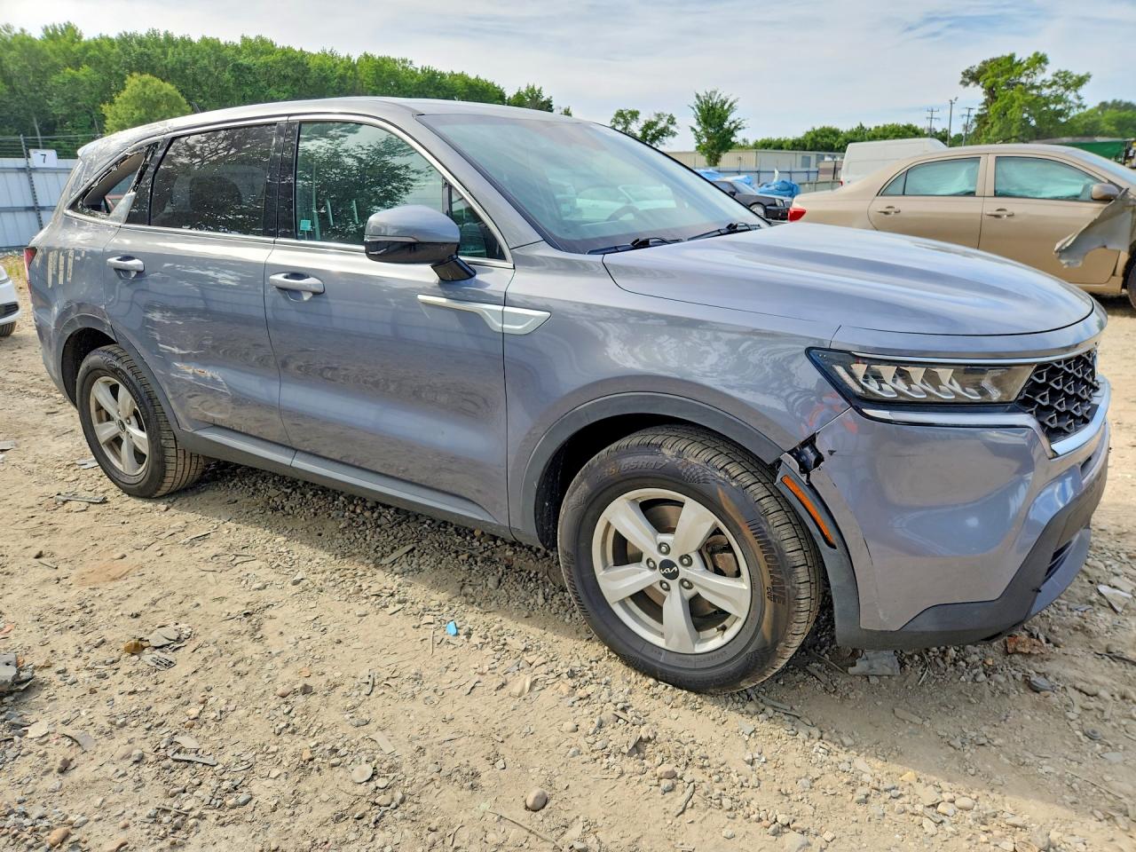 2022 KIA SORENTO LX