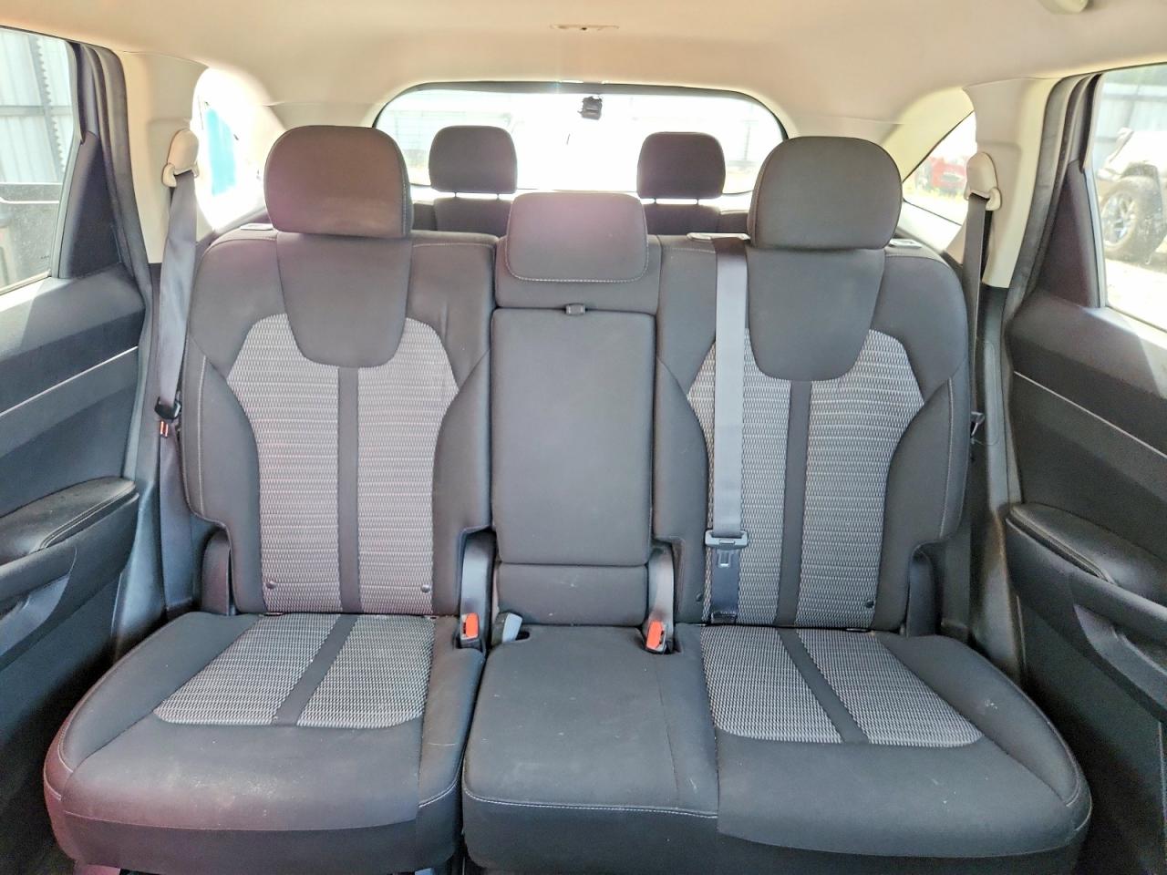 2022 KIA SORENTO LX