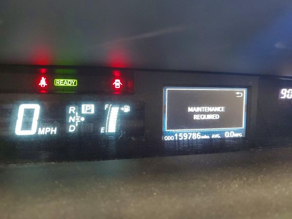 2017 TOYOTA PRIUS V