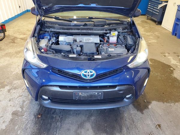 2017 TOYOTA PRIUS V