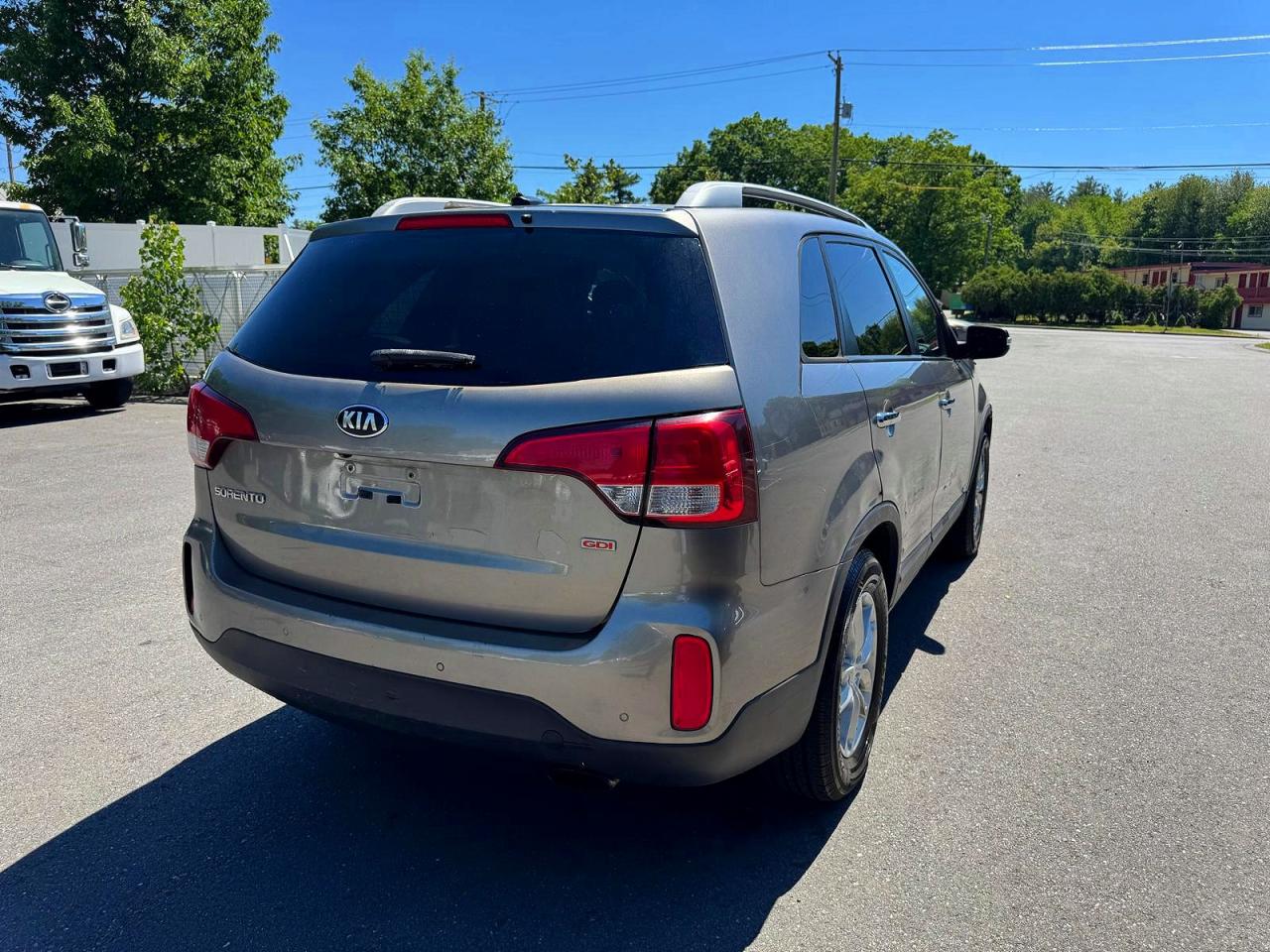 2015 KIA SORENTO GL