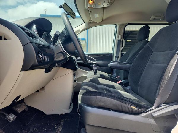 2017 DODGE GRAND CARAVAN SE