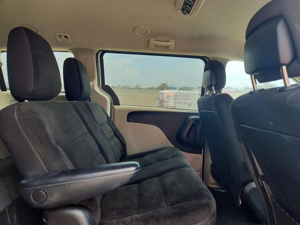 2017 DODGE GRAND CARAVAN SE