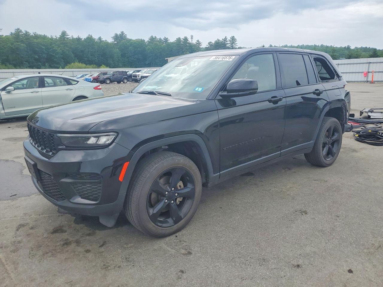 2023 JEEP GRAND CHEROKEE Laredo, Altitude