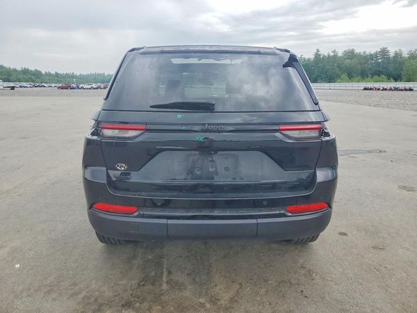 2023 JEEP GRAND CHEROKEE Laredo, Altitude