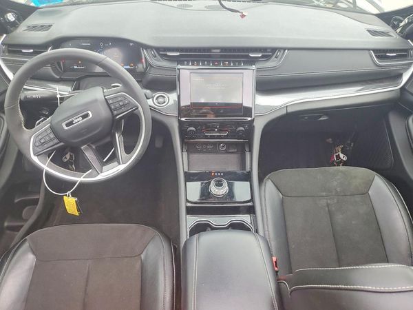 2023 JEEP GRAND CHEROKEE Laredo, Altitude