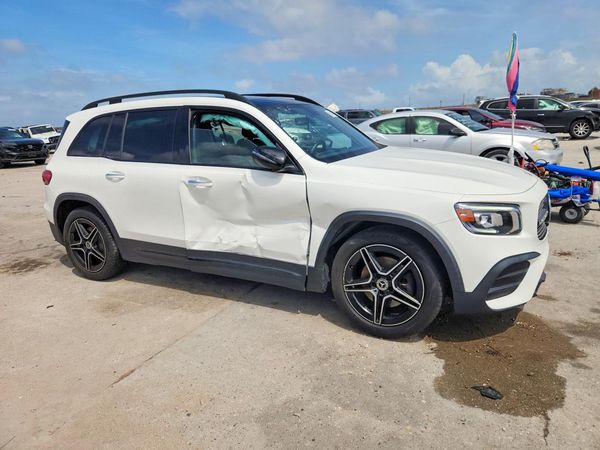 2023 MERCEDES-BENZ GLB GLB250