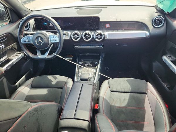 2023 MERCEDES-BENZ GLB GLB250