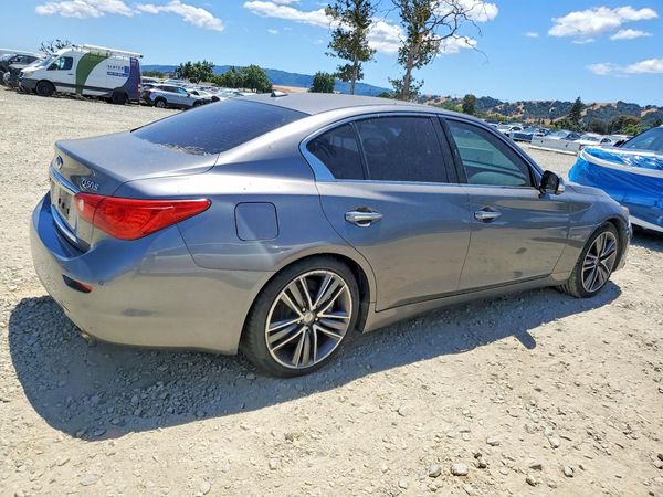 2015 INFINITI Q50 HYBRID